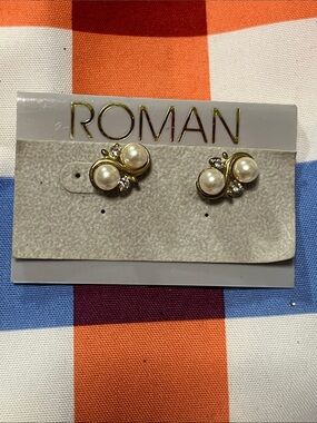 Roma Gold Pearl and Crystal Cluster Stud Earrings